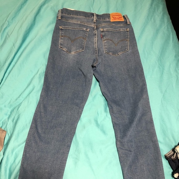 Levi’s Shaping Slim 312- size 28 - Picture 3 of 4
